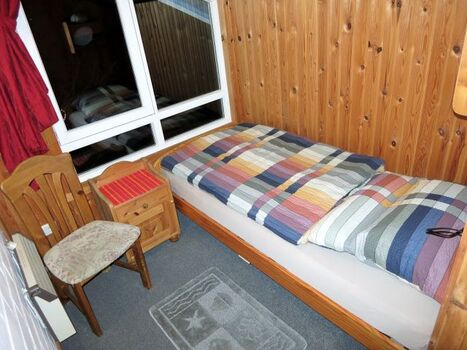 Kleines Schlafzimmer mit Bett 0,9m breit Ferienhäuser Marx