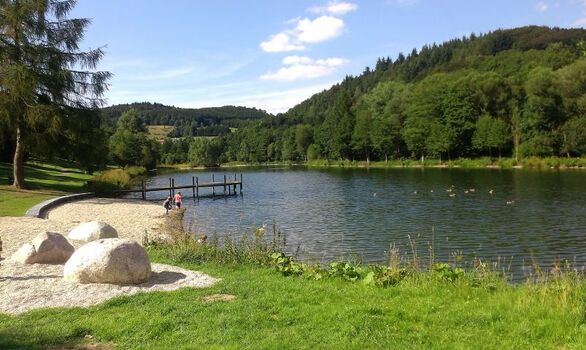 nahe gelegener Badesee
