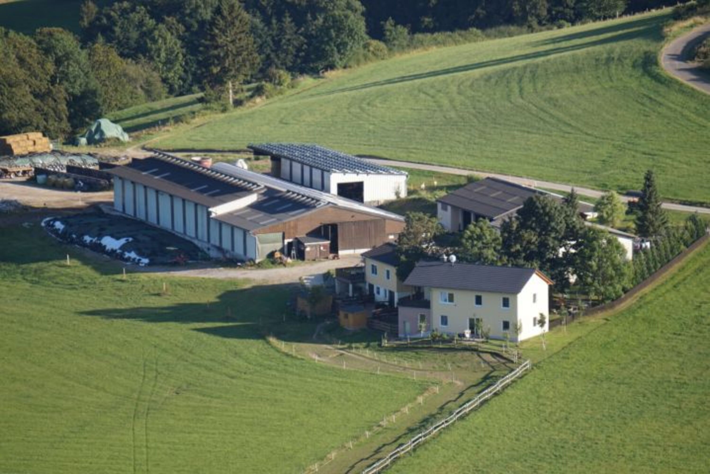 der Hof in freier Lage