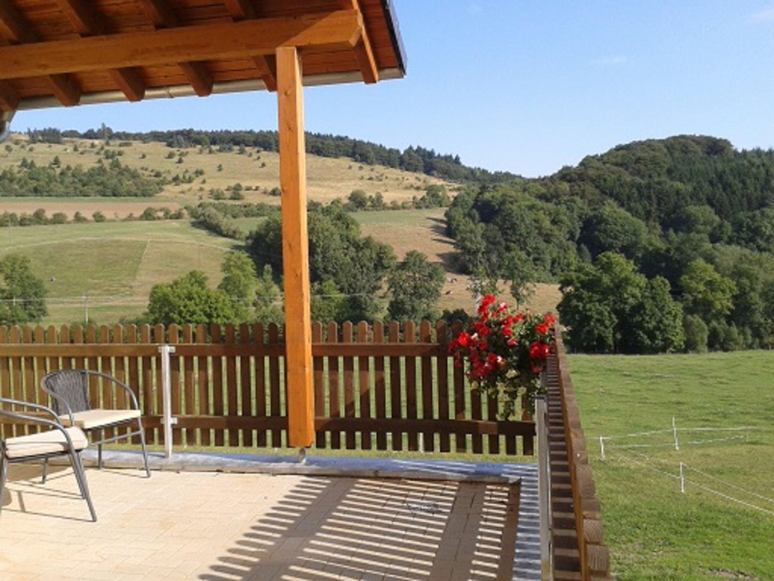 überdachte Terrasse