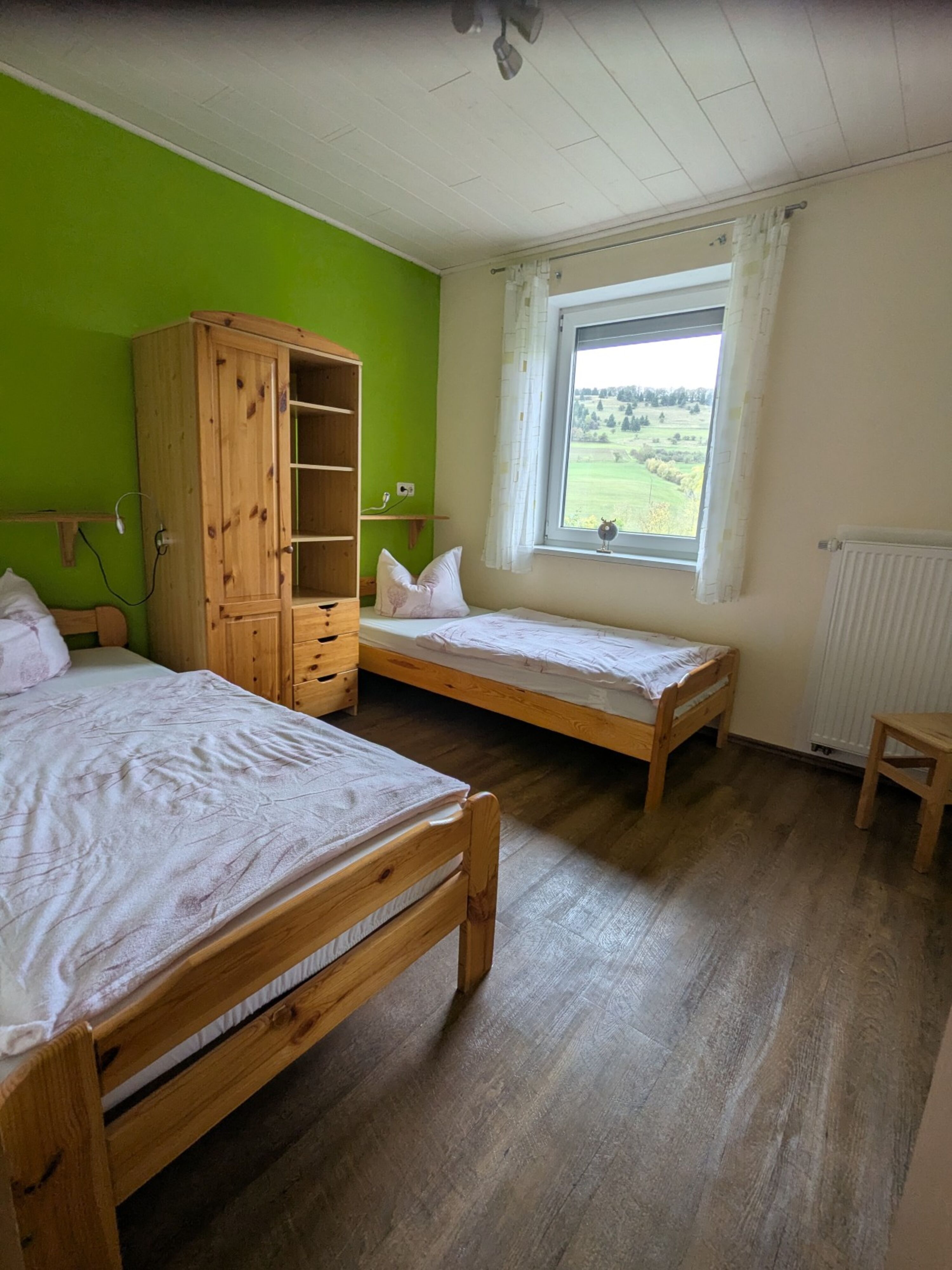 eines der beiden Kinderzimmer