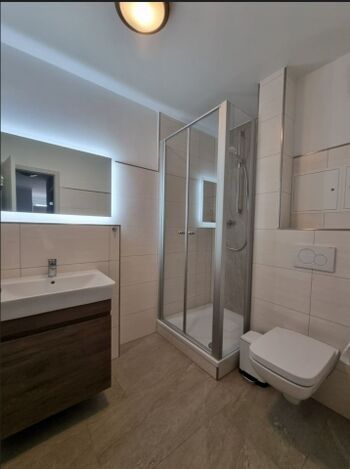 neu saniertes Bad (1)