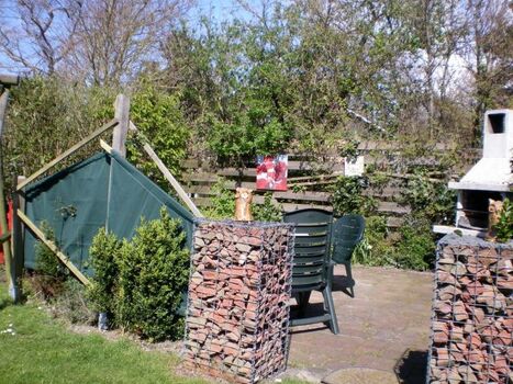 Sitzecke mit Grill-Kamin