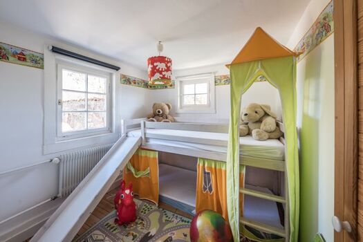 Kinderzimmer hinter dem Grünen Schlafzimmer