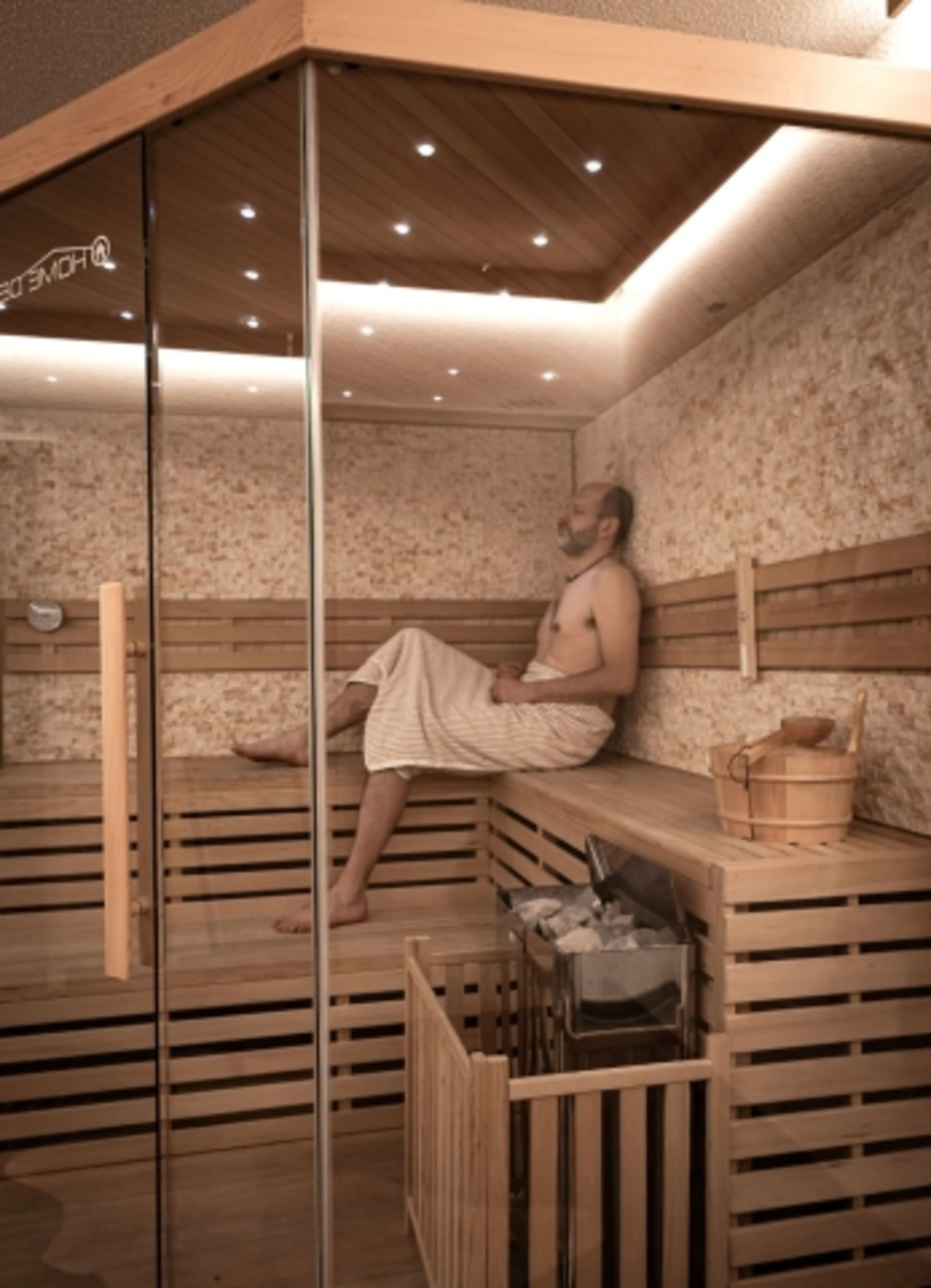 Traumhafte Stunden in der Sauna