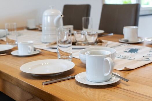 Hochwertiges Geschirr 