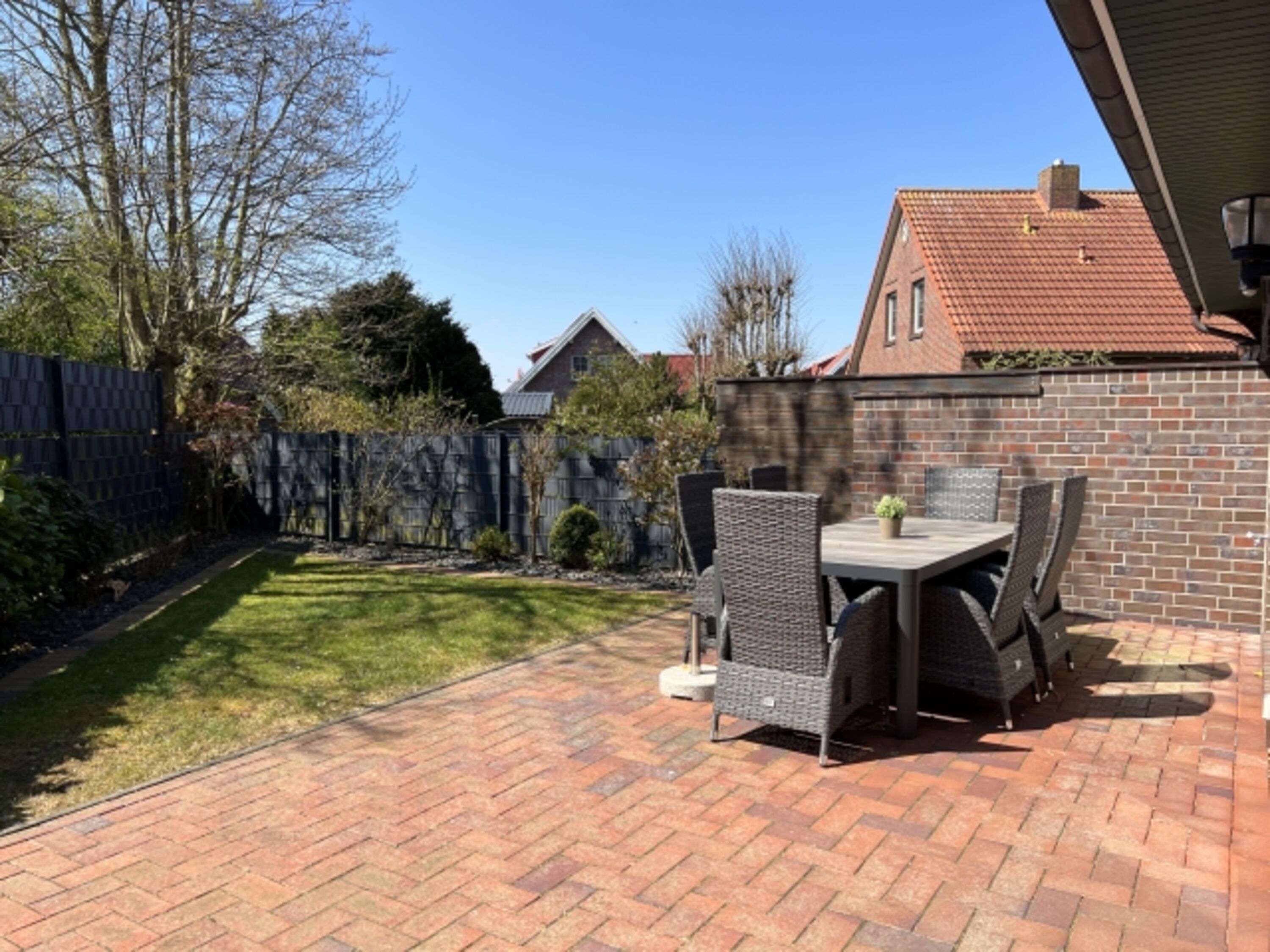 Terrasse Haus links 