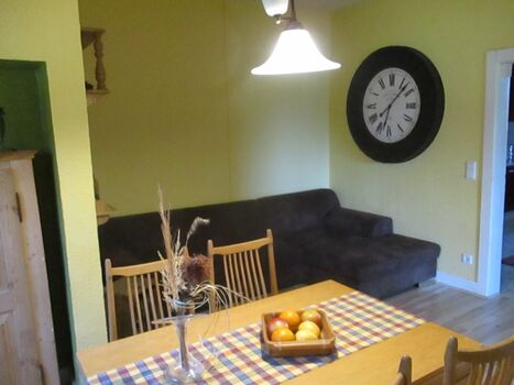 Weitere Schlafcoach bei mehreren Gästen ( ausziehbar mit Federkern )