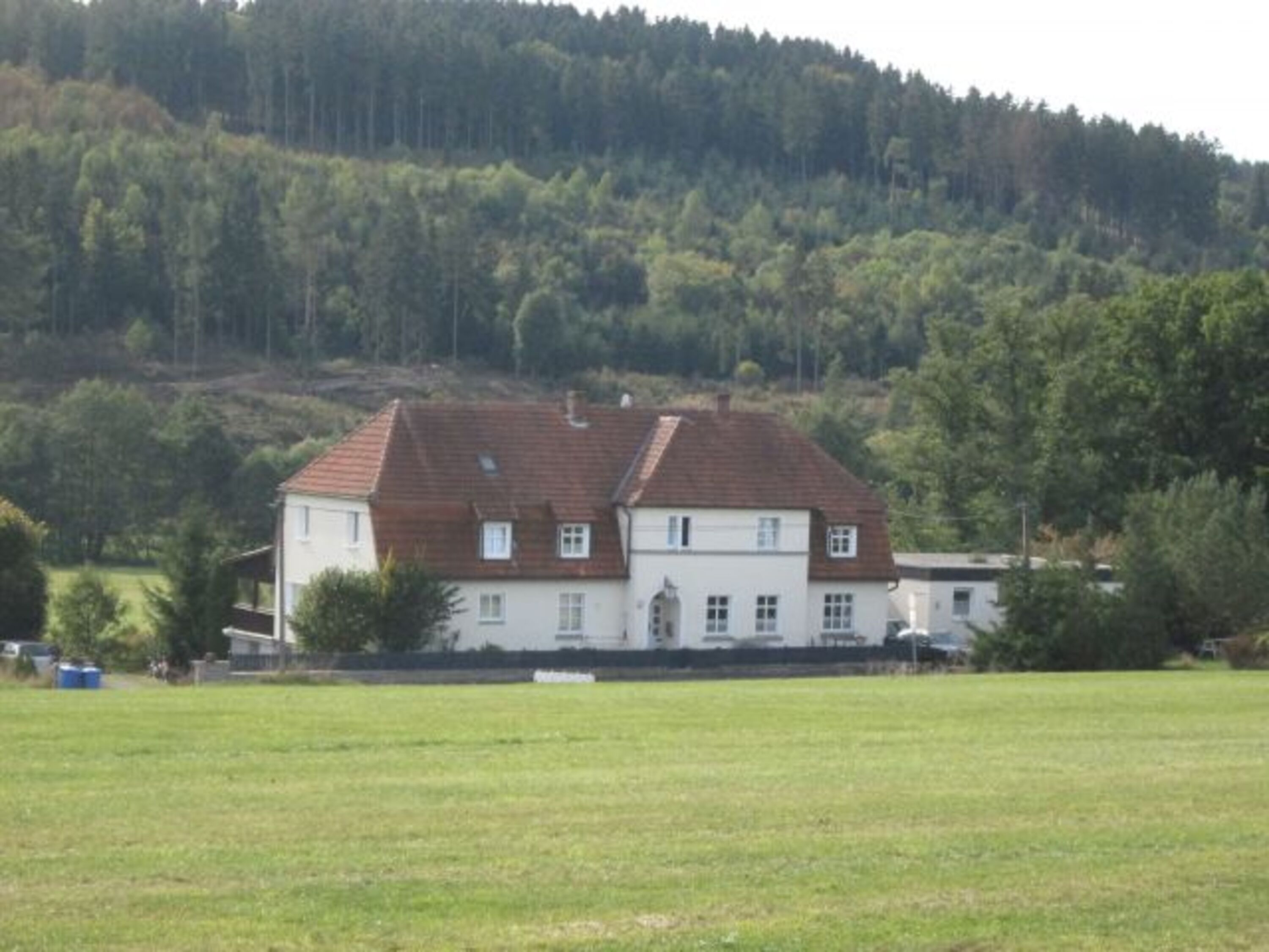 Mitten im Orketal in der Medebacher Bucht gelegen im Naturpark Rothaargebirge
