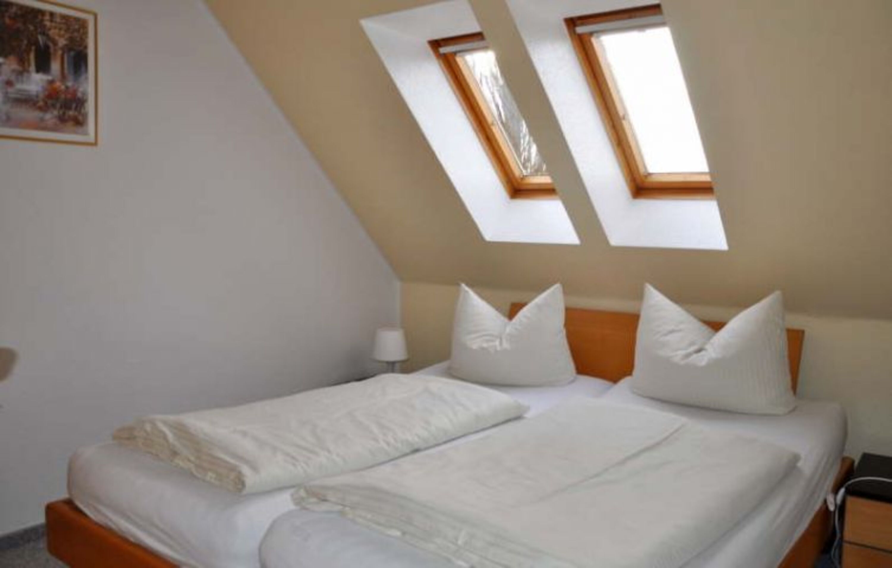 Schlafzimmer 1