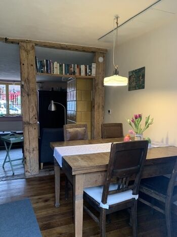 Blick Esszimmer ins Wohnzimmer 