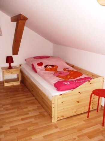 Schlafzimmer 2 mit 2 Einzelbetten 