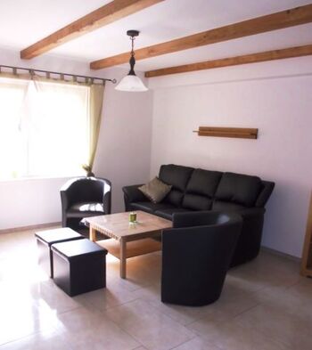 Wohnzimmer mit Kamin