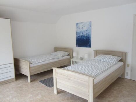 2. Zweibett-Zimmer im 1. Stock