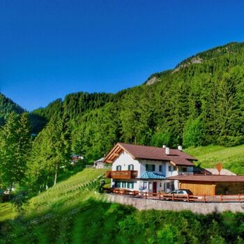 Südtirol:  Bergblick-Fewo im EG direkter Gartenzugang – R ...