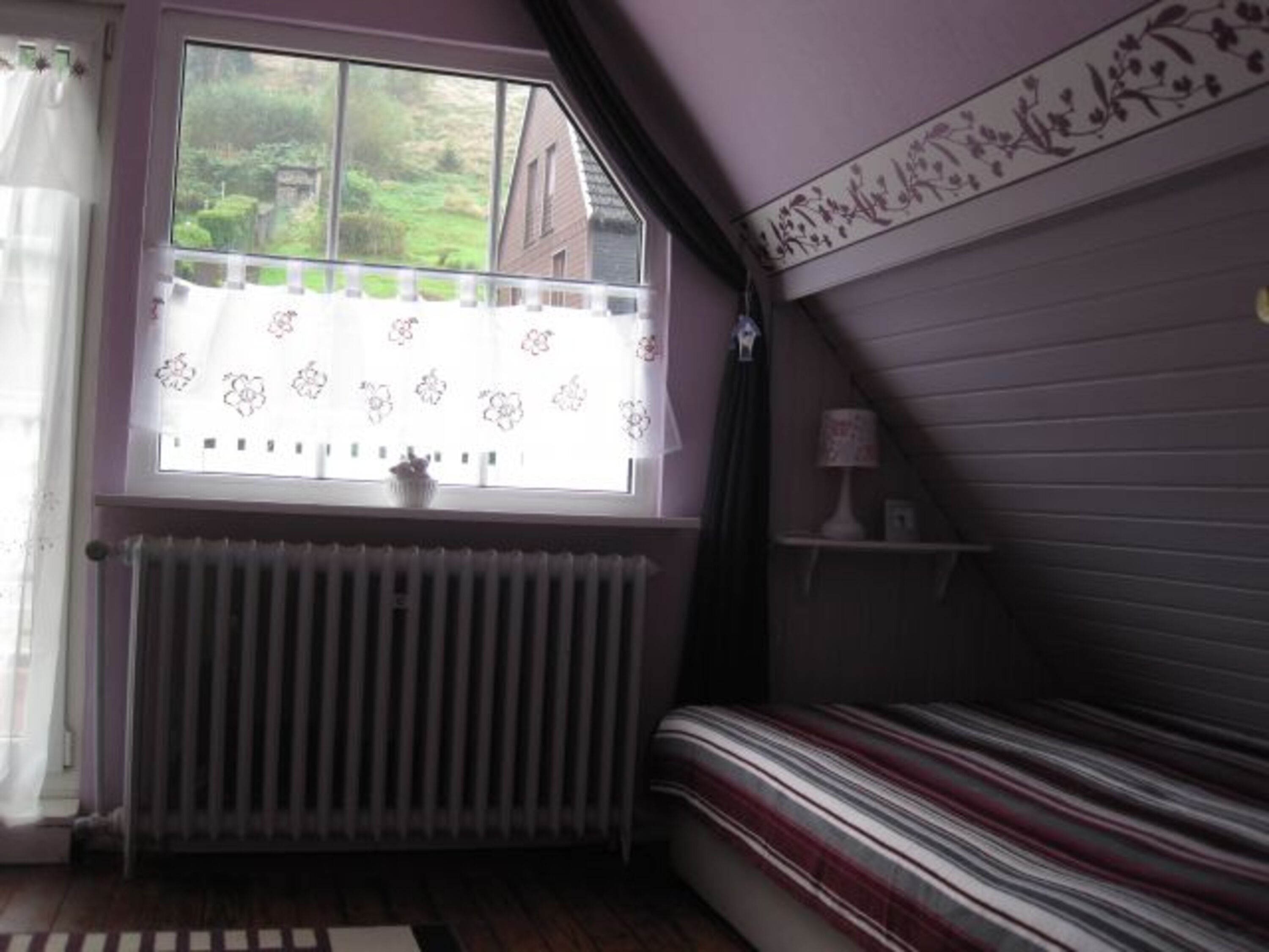 Schlafzimmer 2