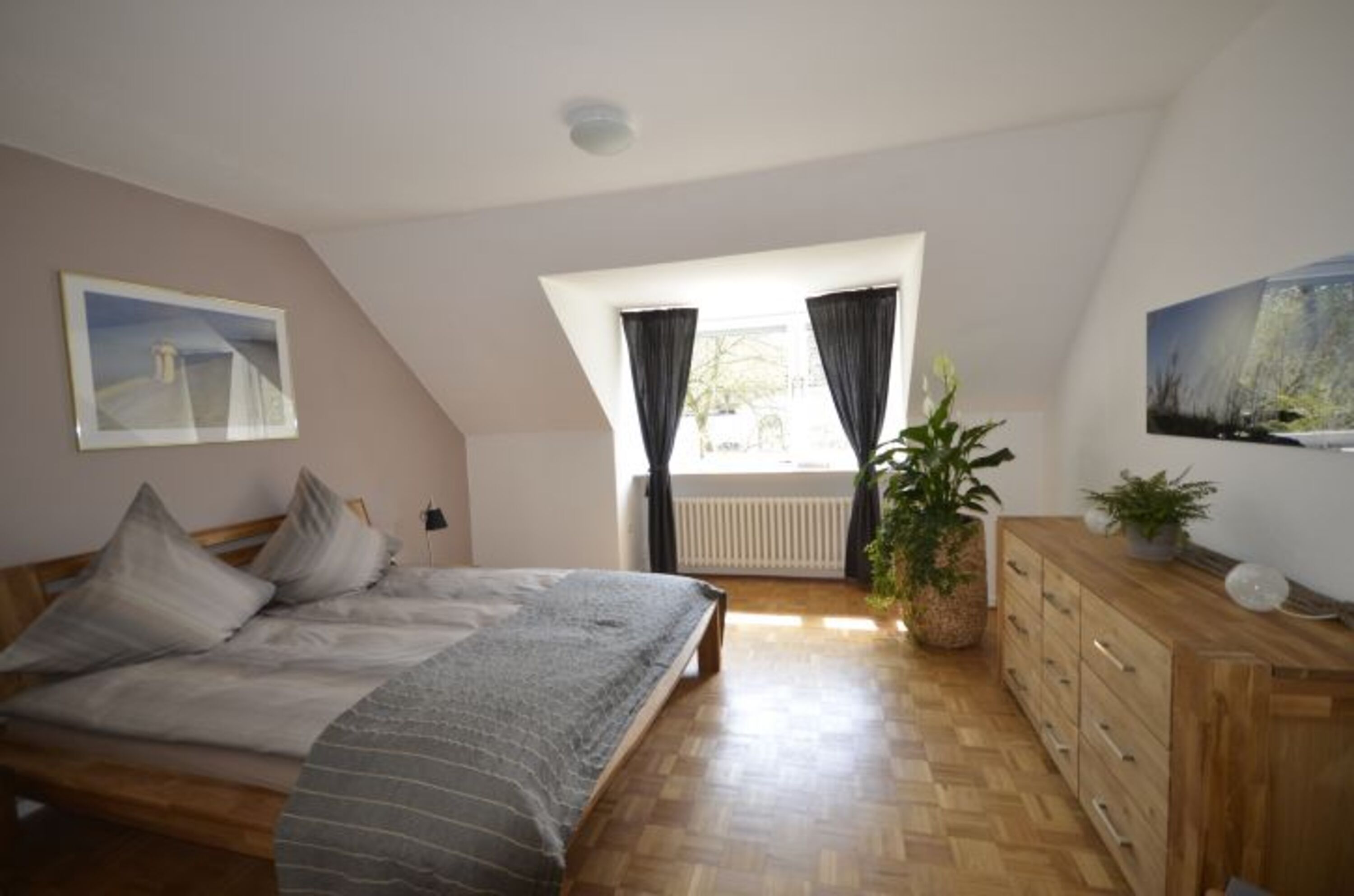 Schlafzimmer (1)