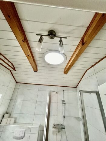 Badezimmer mit Lichtschacht