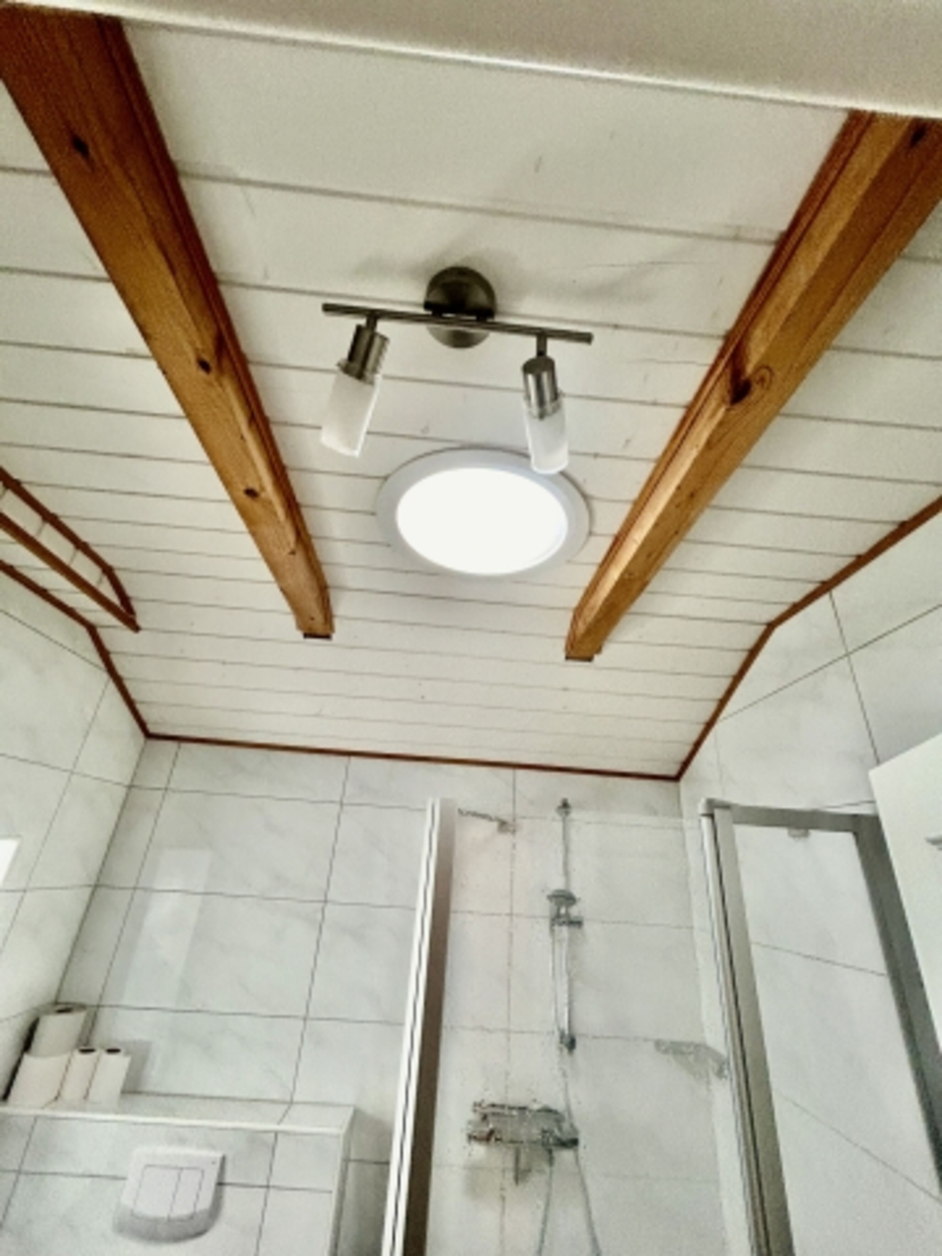 Badezimmer mit Lichtschacht