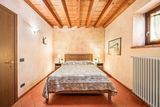 das 1.e Schlafzimmer im Erdgeschoss