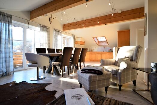 Essbereich mit Küche