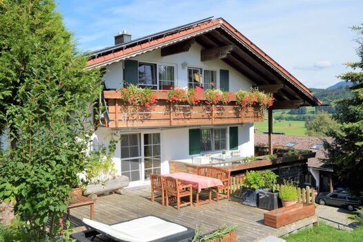 Blick auf den Südwest Balkon der Ferienwohnung