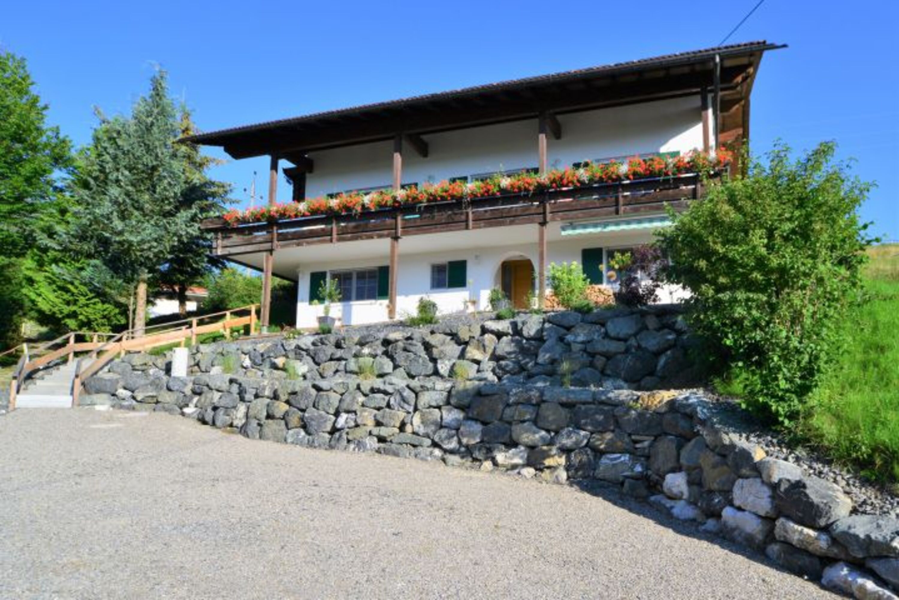 Südostansicht auf Engelpolz 15