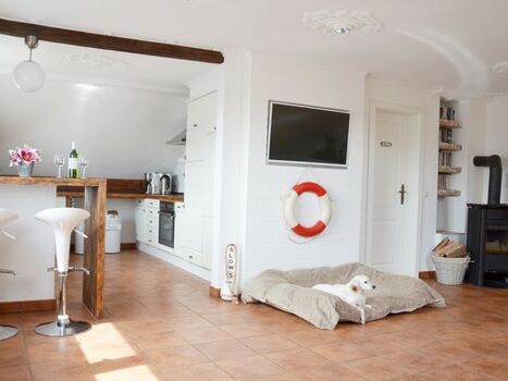 100qm, 3 Schlafräume, 2 Bäder, bis 7 Personen, Fußbodenheizung, Heizung ganzjährig zur Verfügung