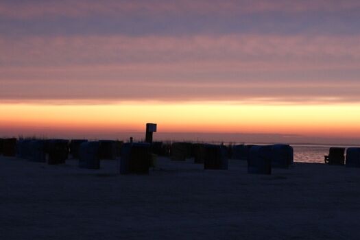 Strand von Neßmersiel am Abend