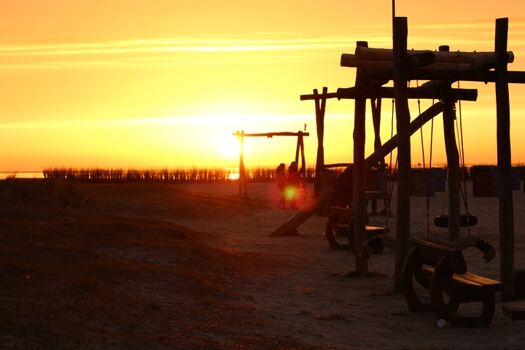 Strand von Neßmersiel am Abend