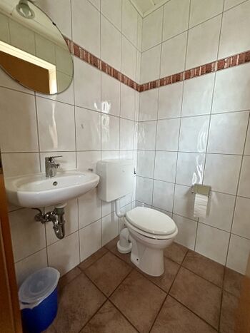 Gäste WC unten