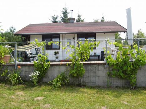 Ferienhaus Ortsblick im Thüringer Wald, komplett eingezäun ...