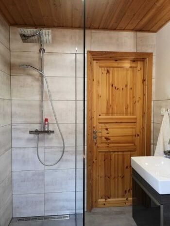 BAD NEU !! Mit ebenerdiger Dusche 