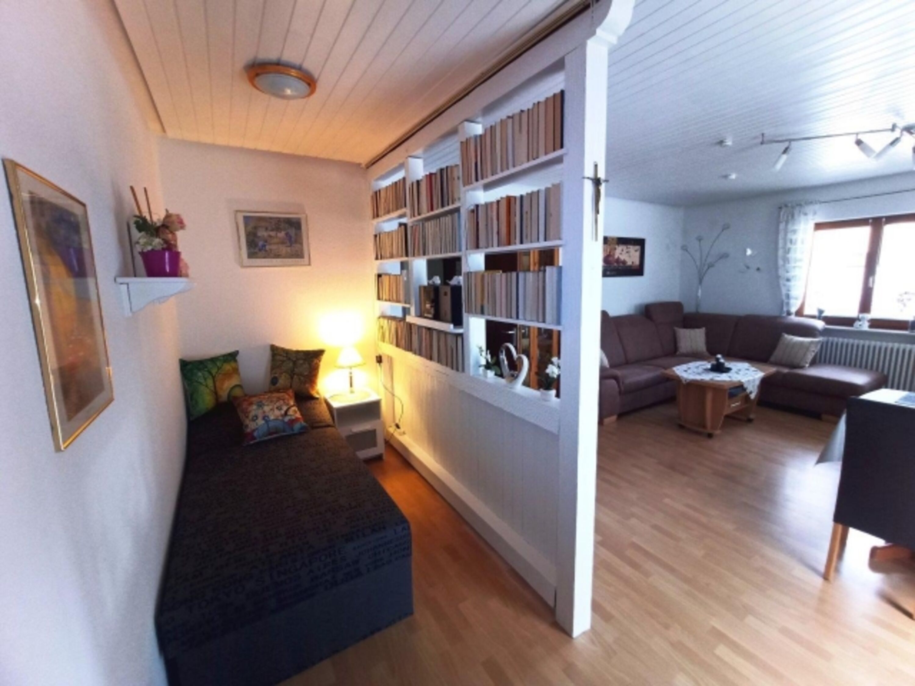 Wohzimmer mit Raumteiler