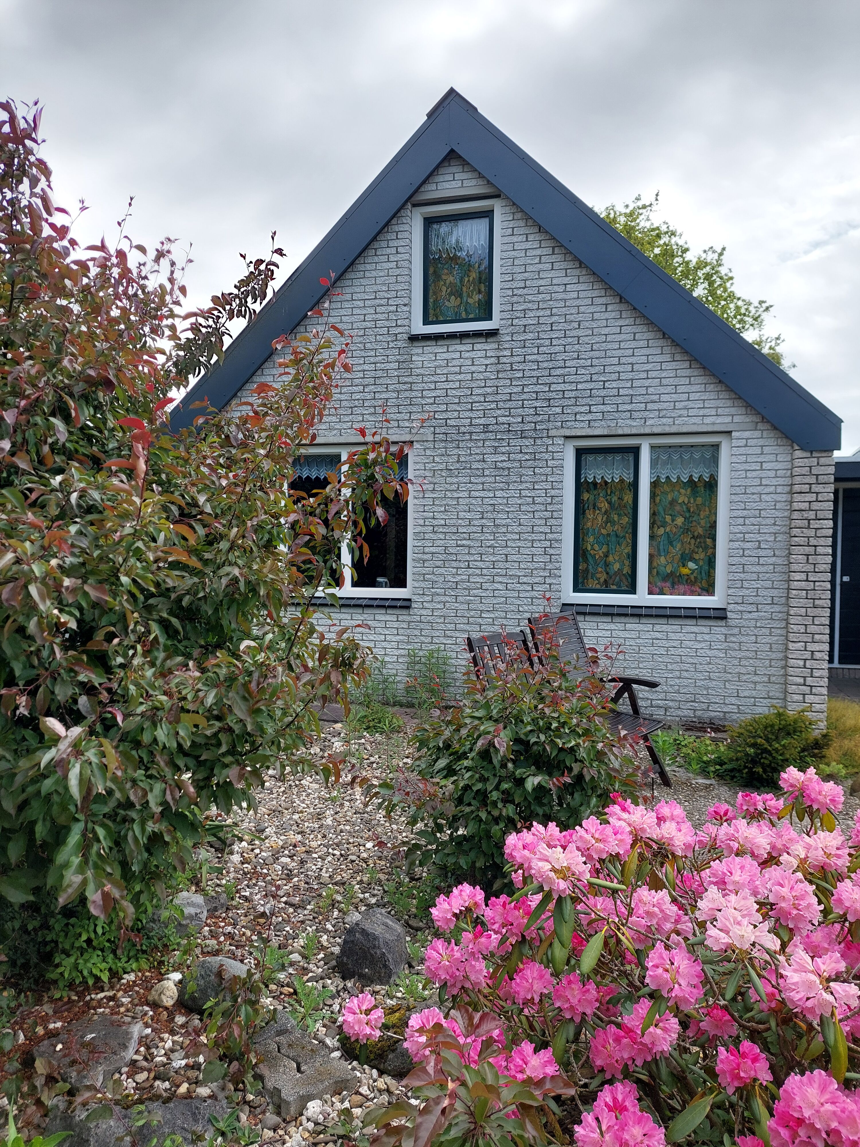 Vorderansicht, Eingang rechts
