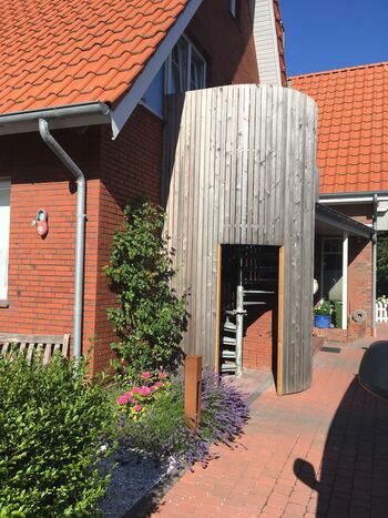 Wendeltreppe zur Wohnung