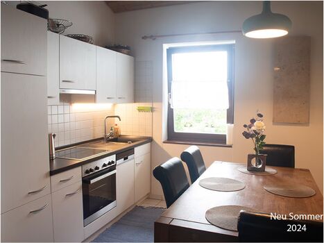 Küche und Essbereich