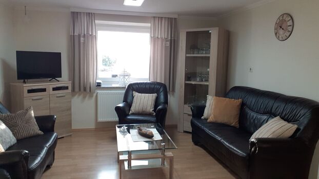 Teilansicht-Wohnzimmer