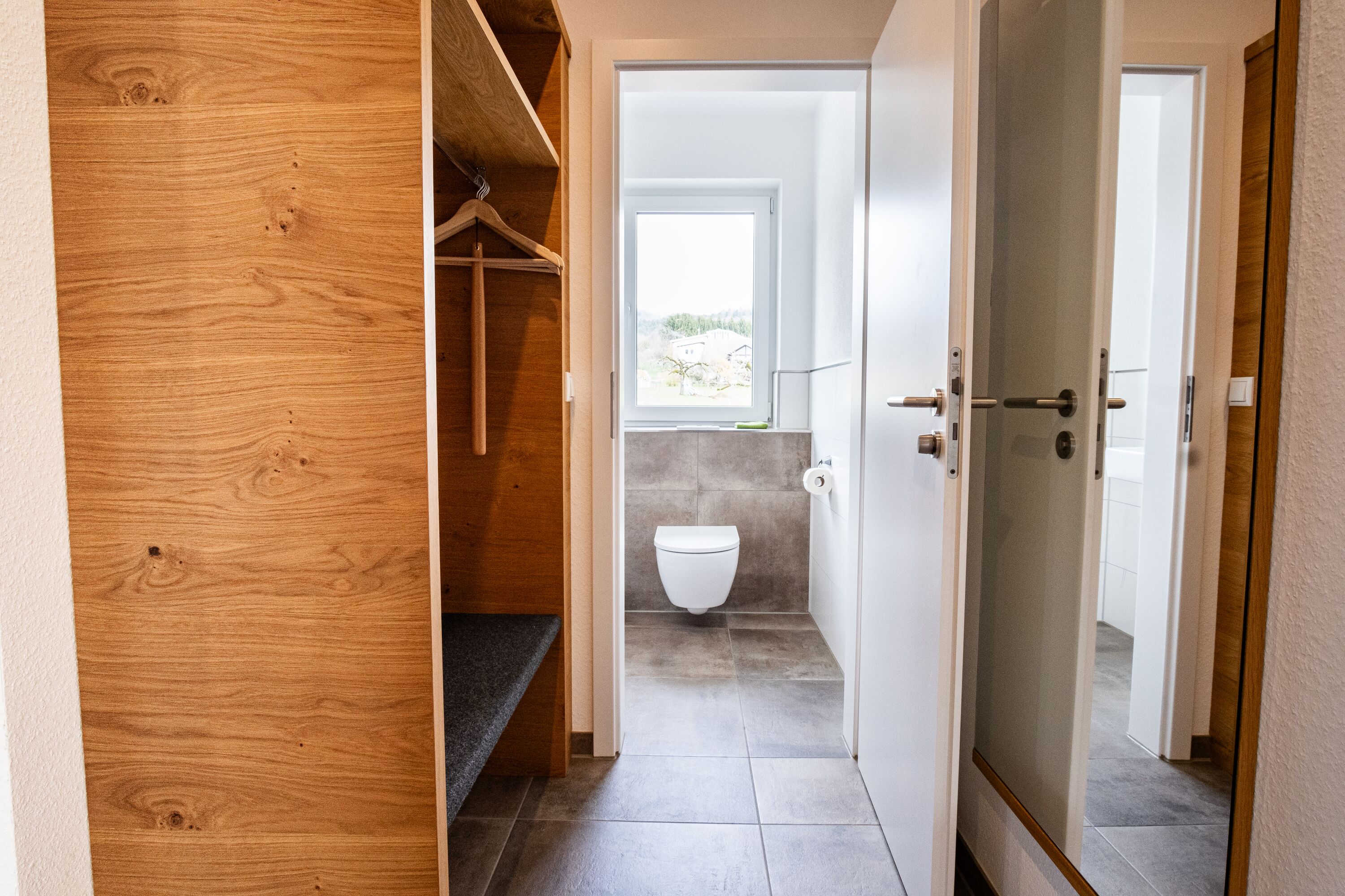 separate Toilette