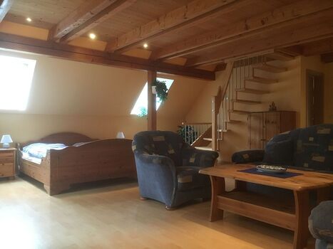 Wohn- und Schlafzimmer FeWo Amar