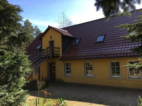 Eingangsbereich mit Terrasse