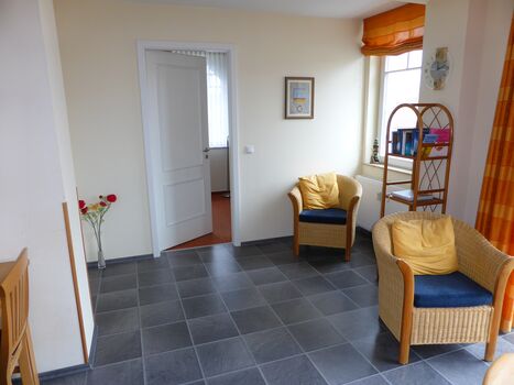 Blick vom Wohnzimmer in Richtung kleines Zimmer