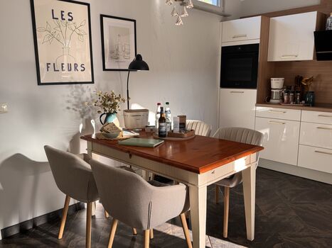 Essbereich mit Küche