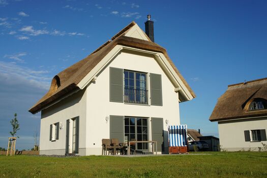 Reetdachhaus Typ B im Feriendorf am Bakenberg