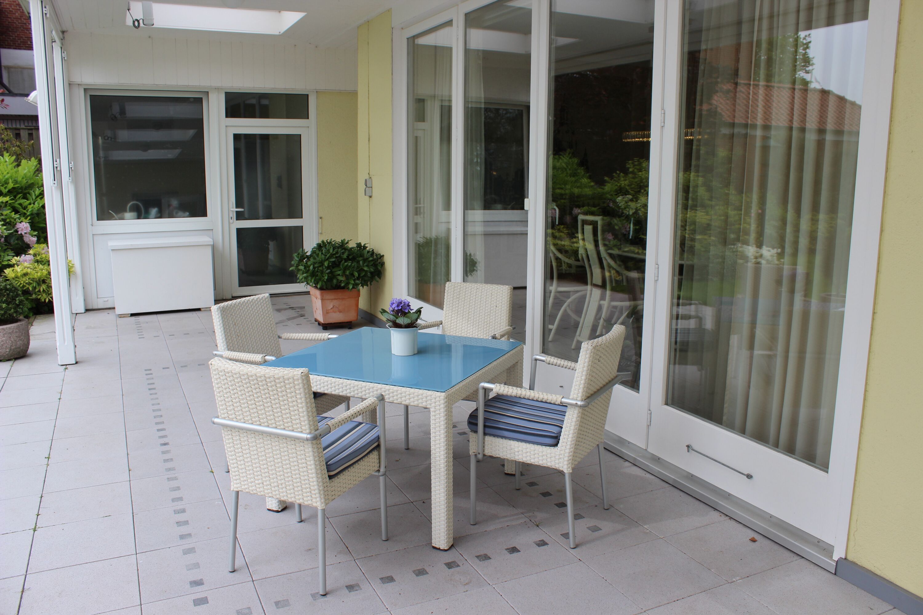 Terrasse überdacht