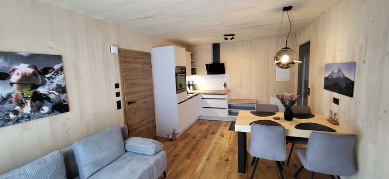 FEWO GöllGlück mit großzügiger Terrasse und Bergblick