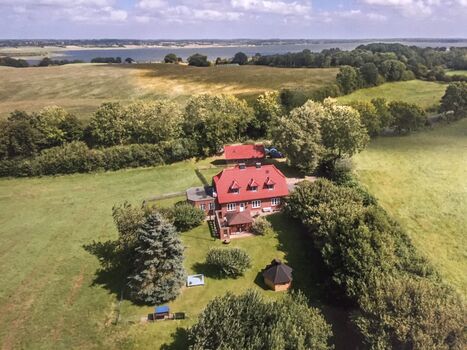 Loft am Fjord mit Balkon