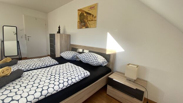 Schlafzimmer 2
