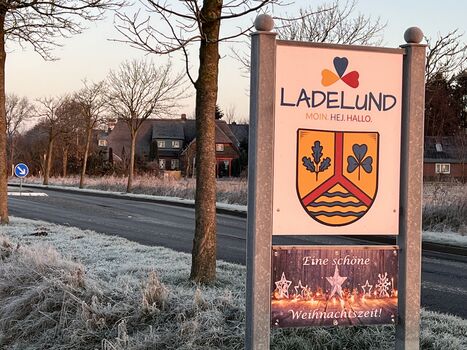 Rosehill - Ferienwohnung in Reetdach Haus