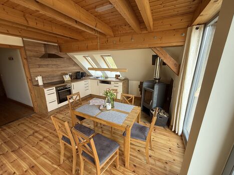 Küche mit Essbereich